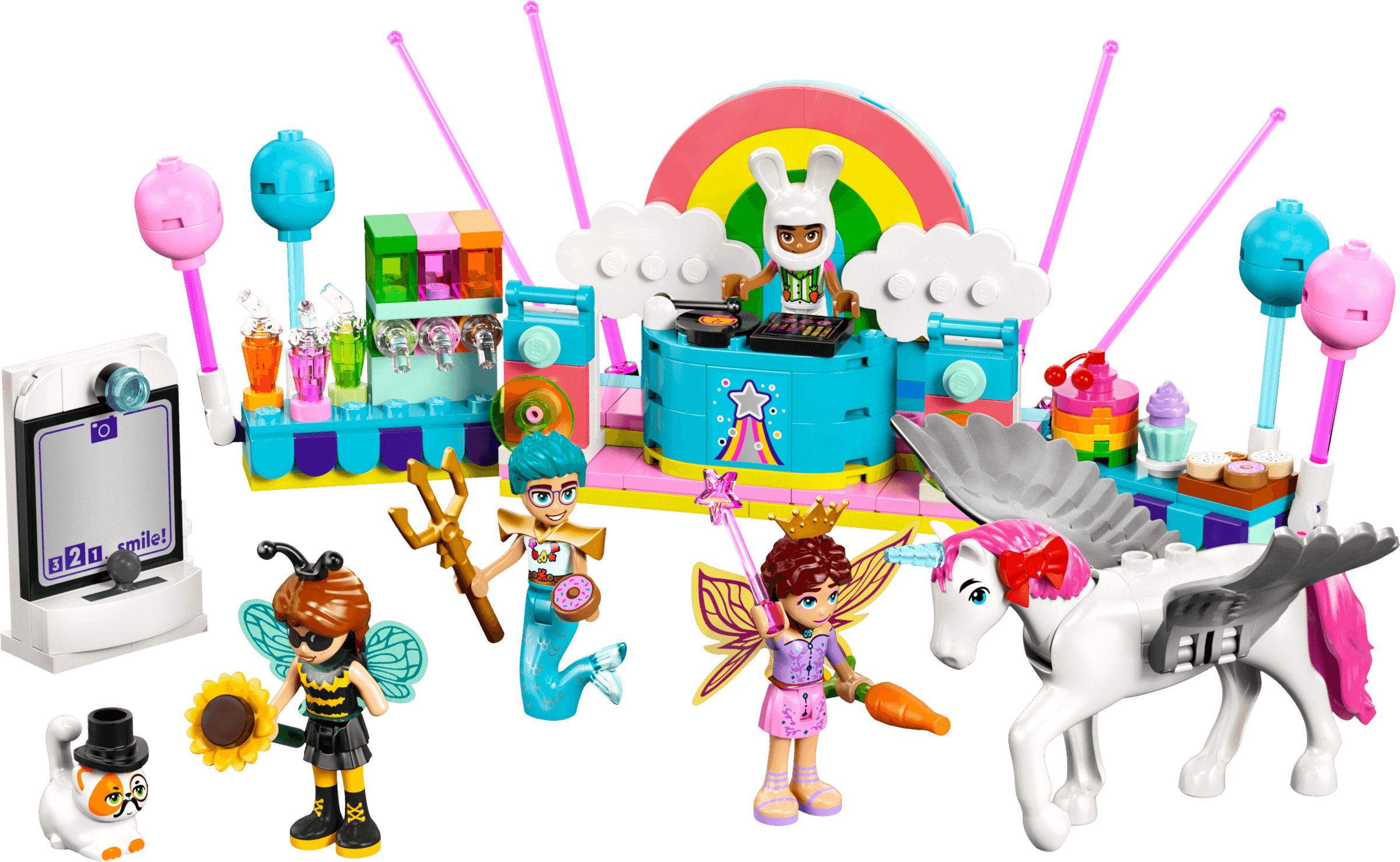 מסיבת תחפושות עם חד קרן ופיה